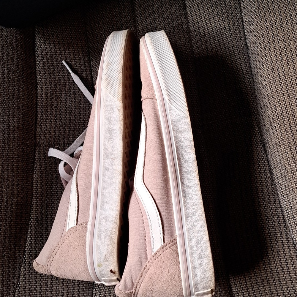 Vans - Picture 5 of 7